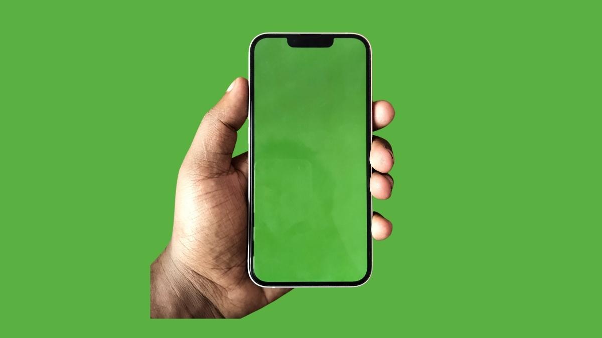 iphone 13 green tint