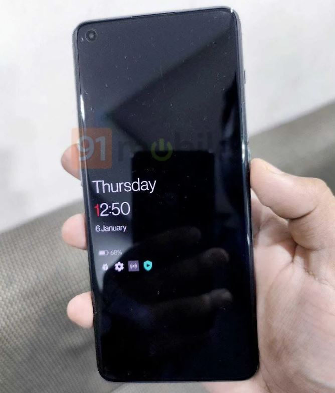 OnePlus 11 look front