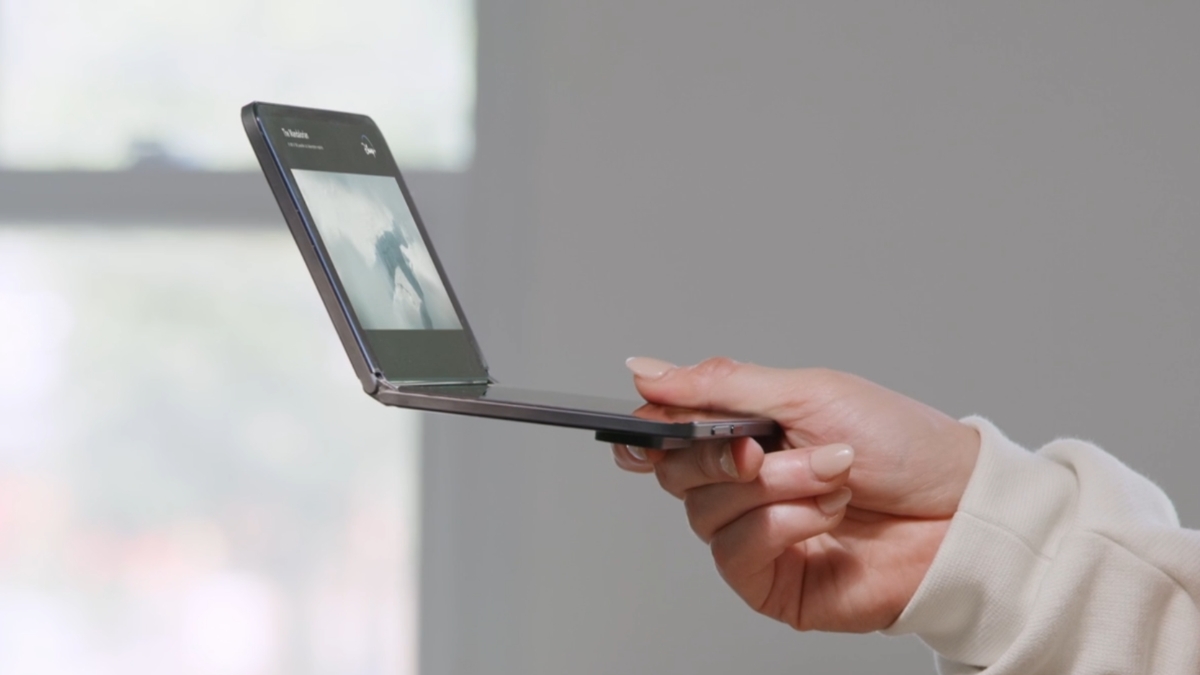 Surface Duo 3 might true foldable smartphone