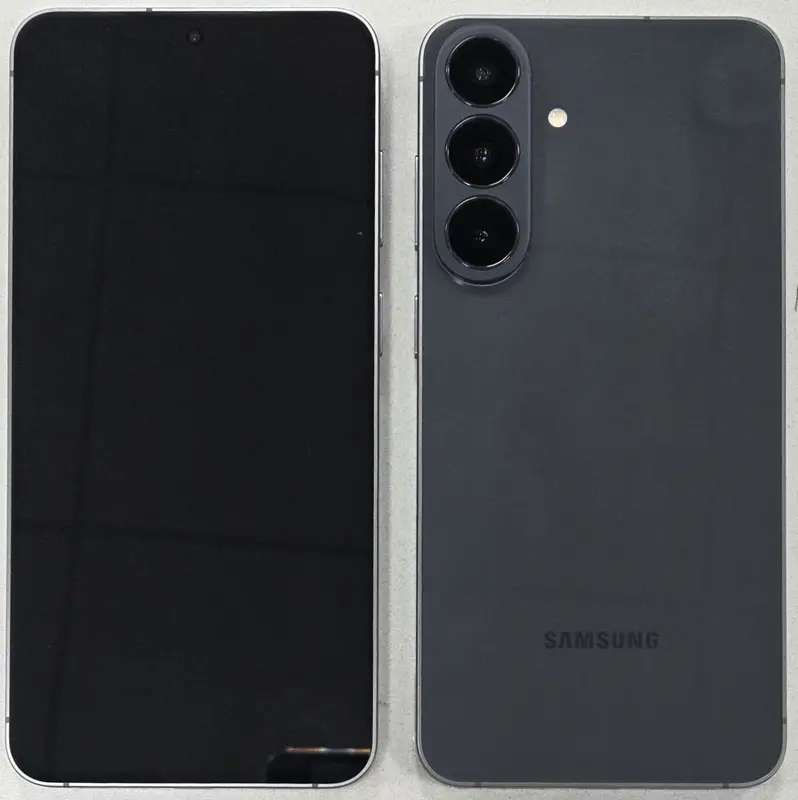 Galaxy S26 FE surfaced