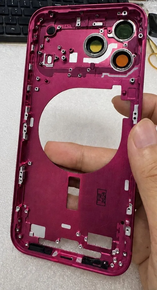 new iphone 18 pro color cherry